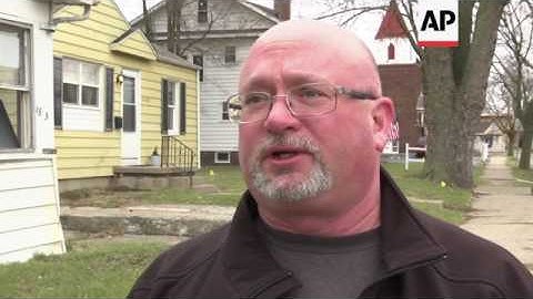 Judge OKs plan to fix 18,000 Flint water lines