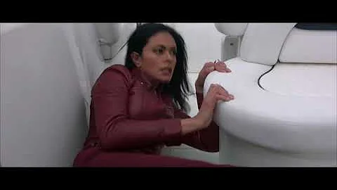 Quanti anni ha la signora Cucinotta?