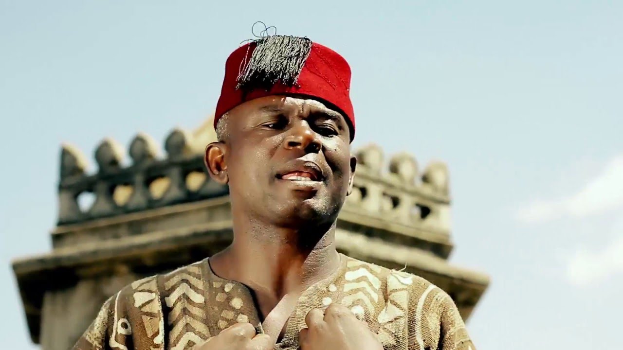 LATHERAL LA VIE CHERE