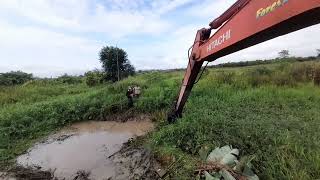 cuci parit dan bentuk badan jalan excavator 110 log res