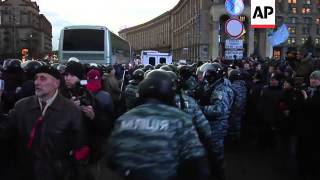 Several held as riot police clash with pro-Europe protesters