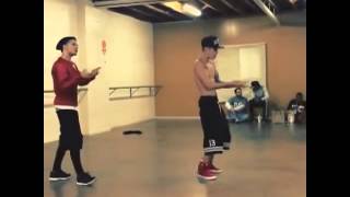 Justin Bieber Dancing On His Own New Unreleased Music Monday Song Name Confident