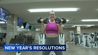 Chicago gym-goers get jump start on 2024 New Year's resolutions