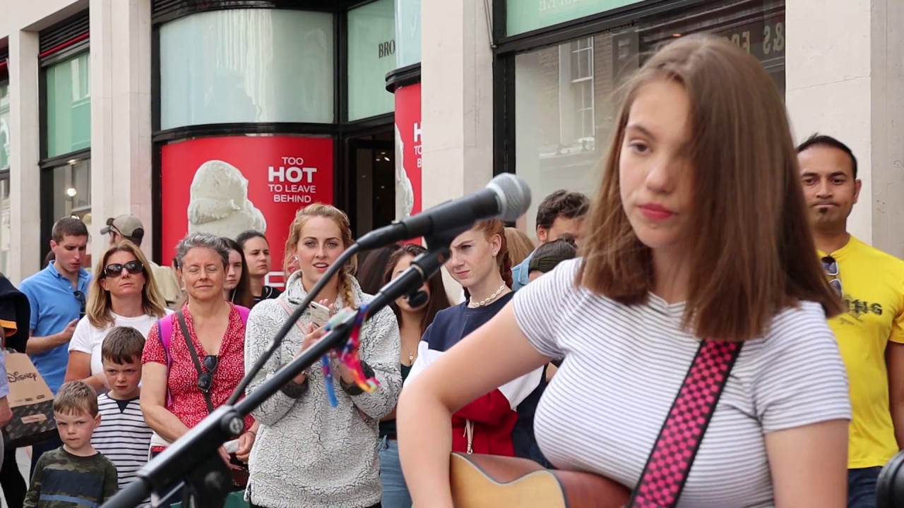 Allie Sherlock performs - Aladdin - A Whole New World - Grafton Street in D...