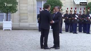 Макрон Мирзиёевни қарши олди - дастлабки учрашув Елисей саройида