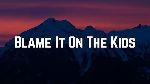 AViVA - Blame It On The Kids (Lyrics)