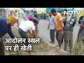 Farmers Protest: आंदोलन की जगह पर सब्जियां उगा रहे किसान