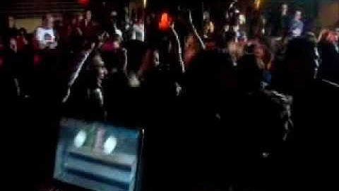 NOTTE ITALIANA - HALLOWEEN - PINO SEVERINO - CLUB PRESTIGE - LA PIAZZA.wmv