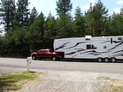 Dodge 6.7 towing 43 foot toy hauler - YouTube