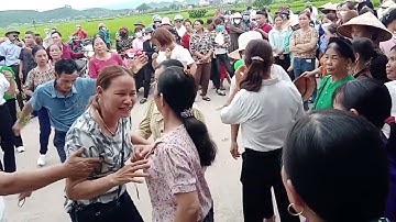 nhảy sach rất đông vui tại biển Động lục ngạn 15/8/2023(ÂL)