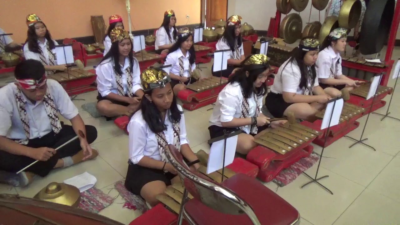 Tuhan Bentengku - gamelan