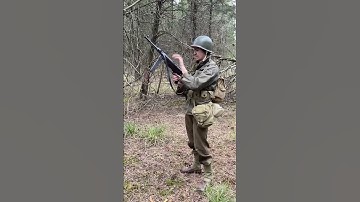 Firing Full auto German MP40😁