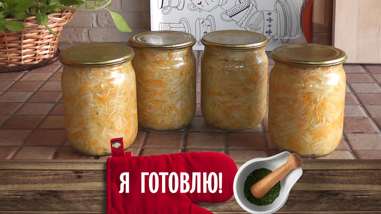 в школьной столовой заготовили на зиму. кушать в школьной столовой. болгарский перец в томатном соке на зиму. питание в школе. завтрак в школе.