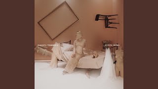 Kukla Živa - Tamara Todevska