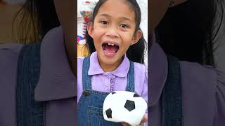 Andrea’s Soccer Ball Fix Up Mission! screenshot 1