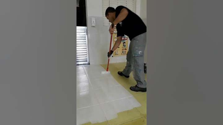 Renove o seu piso sem quebrar nada! #shorts #tintaazulejo #tintaparapiso #piso #tintaepoxi #epoxi