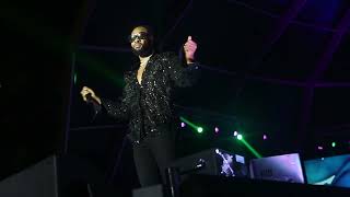 FLAVOUR THRILLS FANS WITH BLISTERING PERFORMANCE AT LAGOS CONCERT