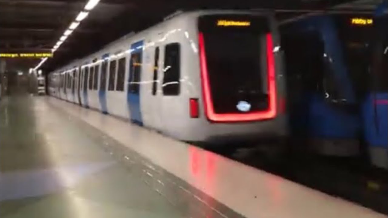 C30 tunnelbana lämnar liljeholmen