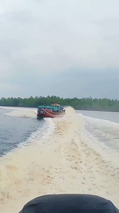 kecepatan speed boat 200 pk dengan 2 mesin #vedioshorts #speedpaint #speed