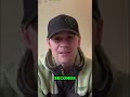 التعري أمام الكاميرا أمر غريب للغاية لكن فريق العمل المحترف يجعلك تنسى ذلك في ثوان الأمر ك