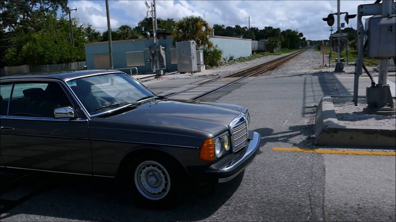 Pierre Hedary Classics 1985 Mercedes 300cd YouTube