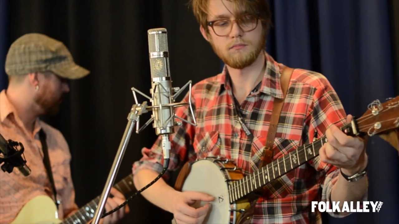 Folk Alley Sessions: Fish & Bird - "Plot"