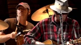 Video thumbnail of "Neil Young - Old Man (Live at Farm Aid 2008)"