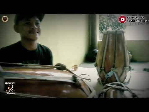 PROSES LATIHAN TEPAK KENDANG BADAYA KENDANGERS BANDUNG BARAT