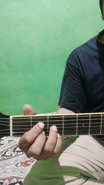 intro suci dalam debu