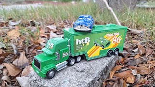 Looking for Disney Pixar Cars : Mack truck Chick Hick and friends !