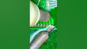 how to use desoldering pump? #desoldering #solderingpump #howtosoldering #diyelectronics