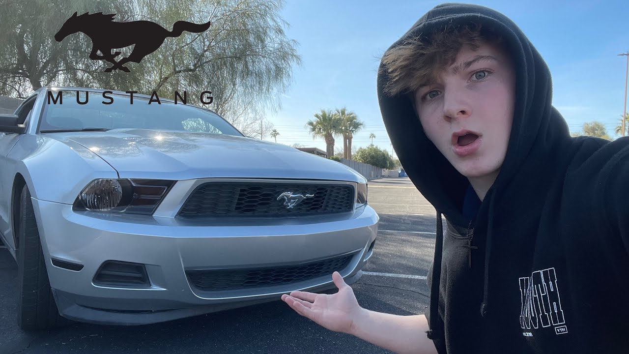 INSTALLING A TINT KIT ON MY CAR! (MUSTANG)