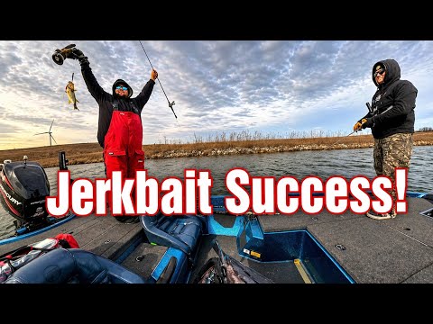 Early Ice-Out Iowa Bass Fishing: Jerkbaits CRUSHED Despite Awful Conditions!