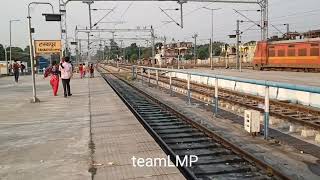 Triveni Express 15074 at Tanakpur Railway Station | teamLMP screenshot 4