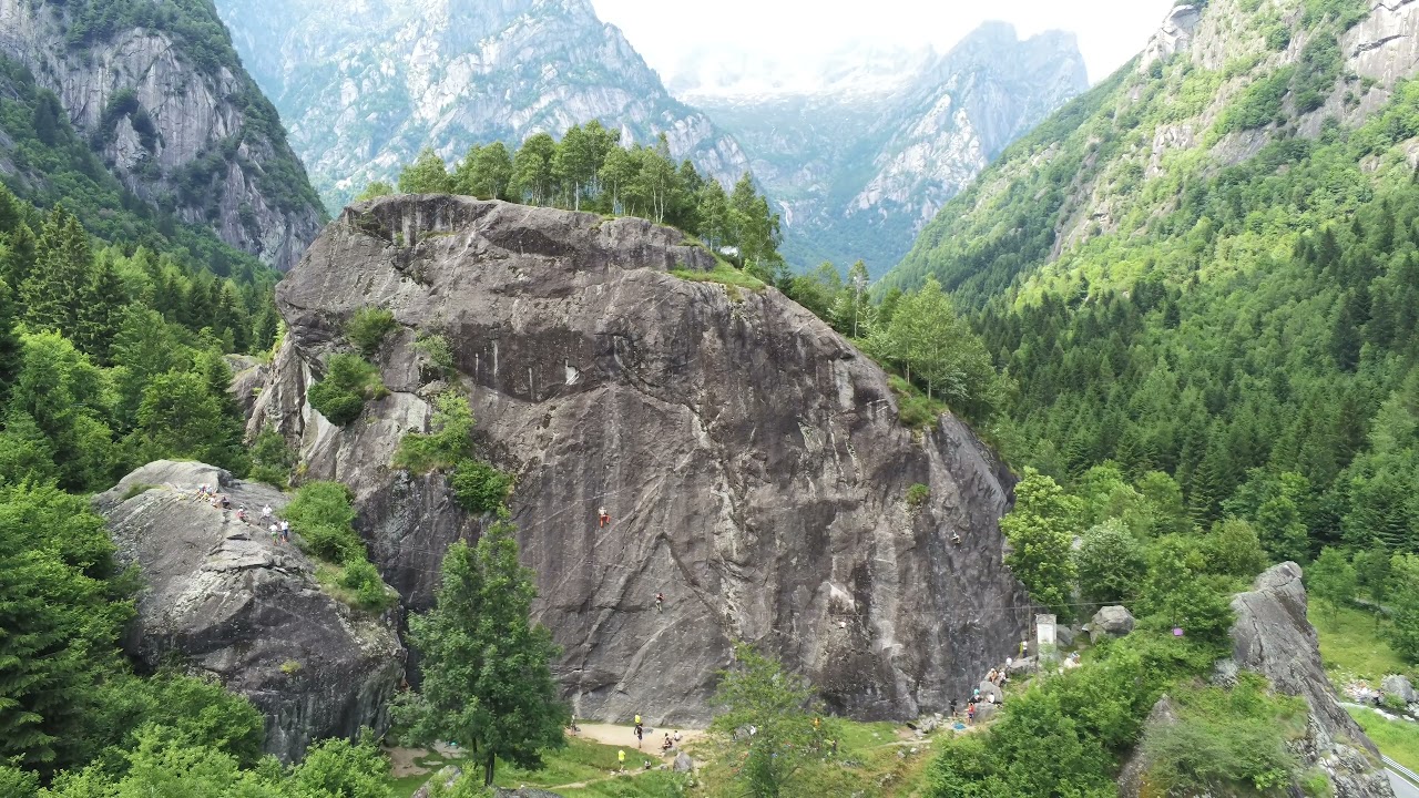 Sasso di Remenno “palestra di roccia” in Val Masino | Valtellina | Drone Anafi 4K