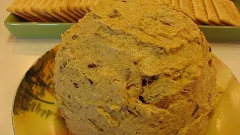 Betty's Chicken Chutney Cheese Ball