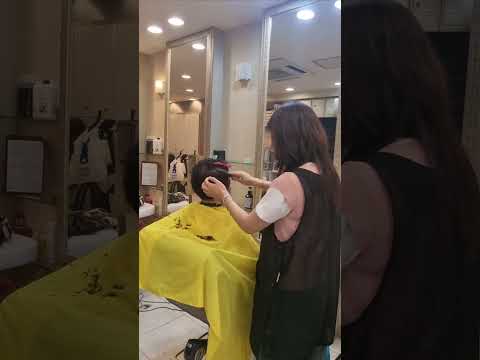 올해 94세가 되신 친구 어머니 꽃단장해드리며 왠지모를 측은함과 애틋함이 느껴지는 시간~~~ 나도 언젠가 기억도 희미해지는 그런날이 오겠지~
