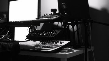 Sniper - jam / performance with Behringer Model D, Korg Monologue, Korg Minilogue, etc.