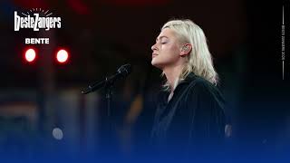 Download Lagu Bente - Kan Je Me Zien (Beste Zangers 2025 - Lyric Video) MP3 Download Lagu Bente - Kan Je Me Zien (Beste Zangers 2025 - Lyric Video) MP3