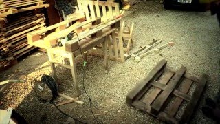 Dismantling Pallets - one easy way
