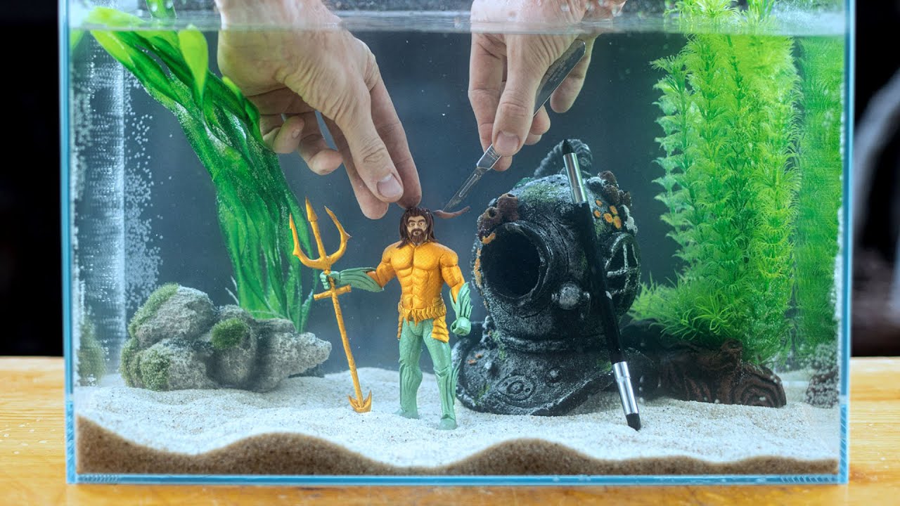 Creating Aquaman INSIDE AN AQUARIUM with Clay (Fortnite Battle Royale)