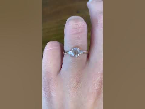 Yara 1.5 carat oval engagement ring