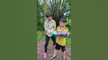 Bác hàng xóm ích kỷ và cậu bé thông minh #shorts