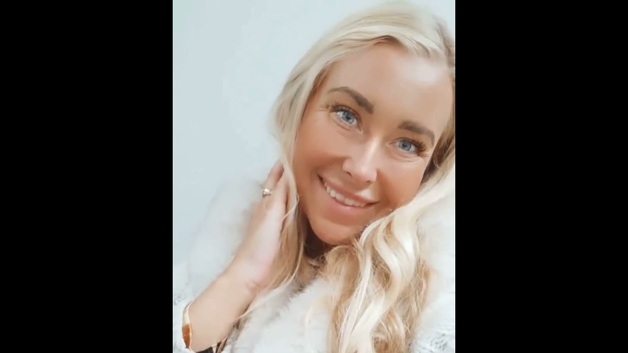 Obsessed Ladies in Fur coats