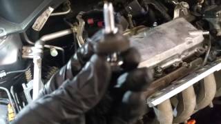Quick replace Honda valve cover bolt seals/grommit/washer.