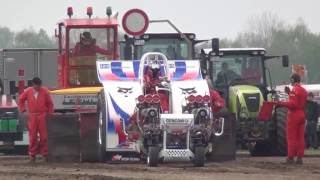Modified 2,5t @ Tractor Pulling Füchtorf 2012