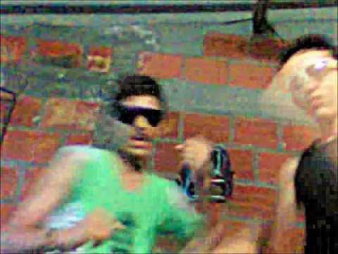 macatraca contra la pared  2013