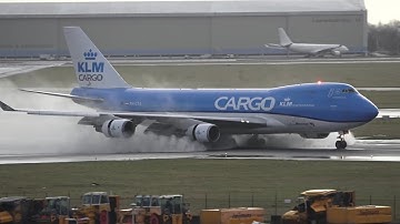 Reverse Thrust - Boeing 747-400 | Amazing!