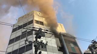 2017年12月2日大阪・日本橋でんでんタウン近くの火事　消火活動の様子