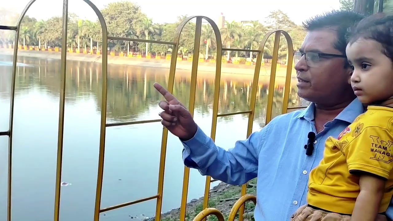 Maa beti Happy moments in garden💕💕💕💕💕